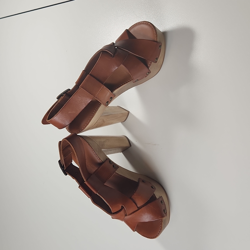 Dolce & Gabbana Leather Platform Sandals EU 35 US 5